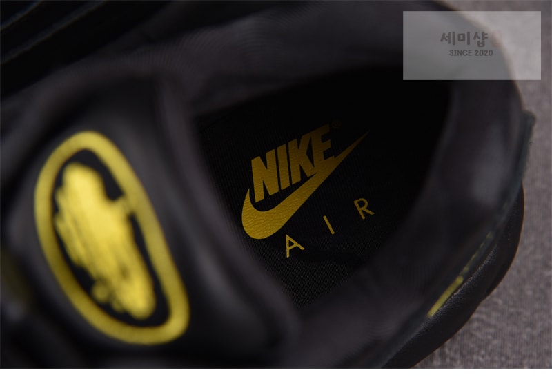 Nike 나이키 x 코르테이즈 에어맥스 95 블랙 앤 투어 옐로우 FB2709-003 신발 11번 이미지