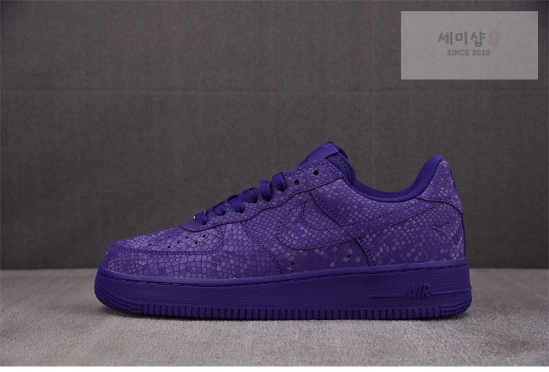 Nike 나이키 x 코비 브라이언트 에어포스 1 로우 코트 퍼플 IB0018-500 신발 12번 이미지