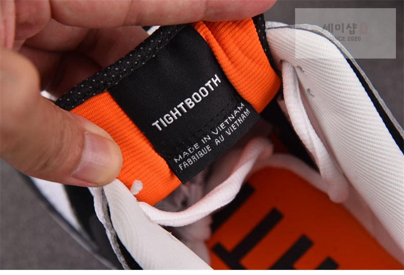 Nike 나이키 x 타이트부스 SB 덩크 로우 프로 블랙 화이트 FD2629-100 신발 12번 이미지