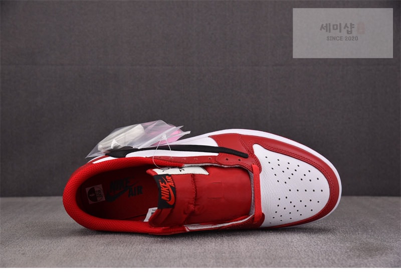 Nike 나이키 x 트래비스 스캇 에어조던1 로우 OG 시카고 DM7866-101 신발 14번 이미지