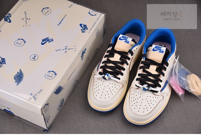 Nike 나이키 x 트래비스 스캇 에어조던1 로우 OG SP 세일 밀리터리 블루 DM7866-104 신발 6번 이미지