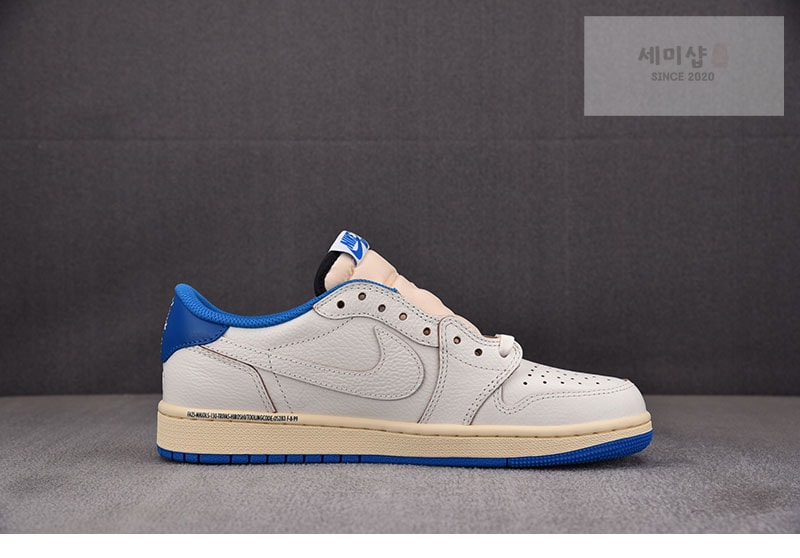 Nike 나이키 x 트래비스 스캇 에어조던1 로우 OG SP 세일 밀리터리 블루 DM7866-104 신발 13번 이미지