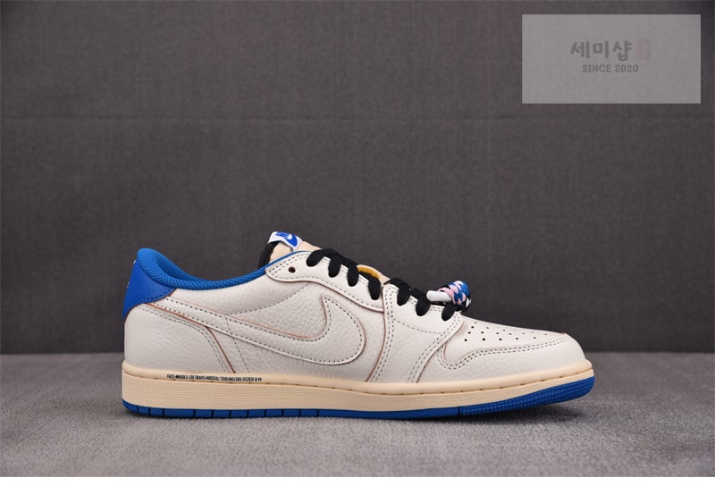 Nike 나이키 x 트래비스 스캇 에어조던1 로우 OG SP 세일 밀리터리 블루 DM7866-104 신발 3번 이미지