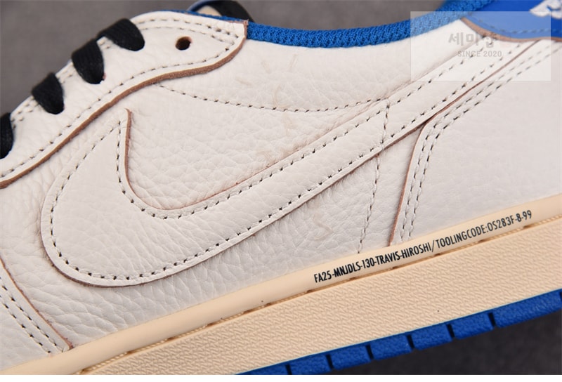 Nike 나이키 x 트래비스 스캇 에어조던1 로우 OG SP 세일 밀리터리 블루 DM7866-104 신발 12번 이미지