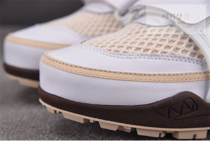 Nike 나이키 x 트래비스 스캇 줌 필드 잭스 “화이트 라이트 초콜릿” HQ3073-100 신발 9번 이미지