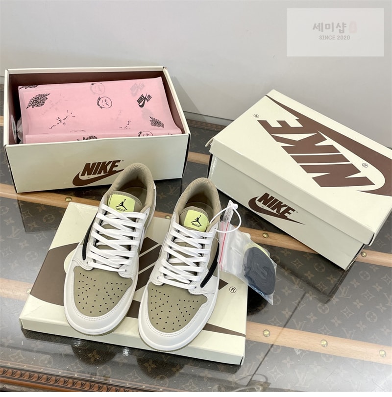 Nike 나이키 x 트레비스 스캇 에어조던1 로우 골프 네츄럴 올리브 신발 6번 이미지