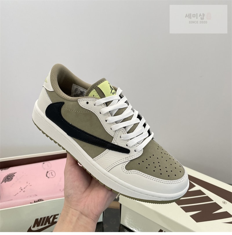 Nike 나이키 x 트레비스 스캇 에어조던1 로우 골프 네츄럴 올리브 신발 9번 이미지