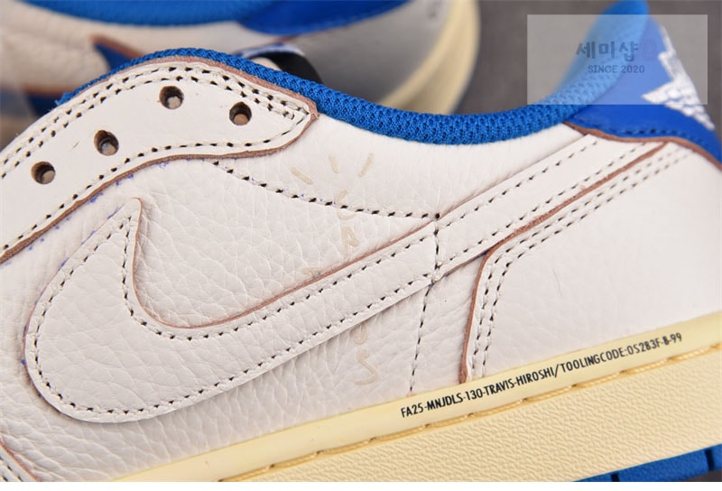 Nike 나이키 x 트레비스 스캇 에어조던1 로우 OG SP 밀리터리 블루 DM7866-104 신발 15번 이미지
