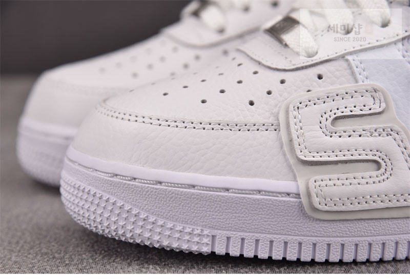 Nike 나이키 x CPFM 에어포스 1 로우 프리미엄 화이트 DD7050-100 신발 9번 이미지