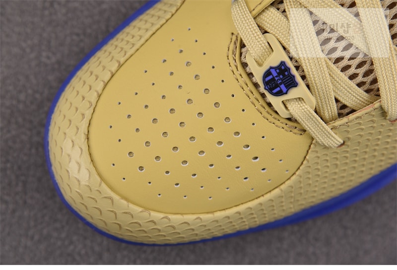 Nike 나이키 x FC 바르셀로나 코비 4 프로트로 팀 골드 CZ7918-600 신발 8번 이미지