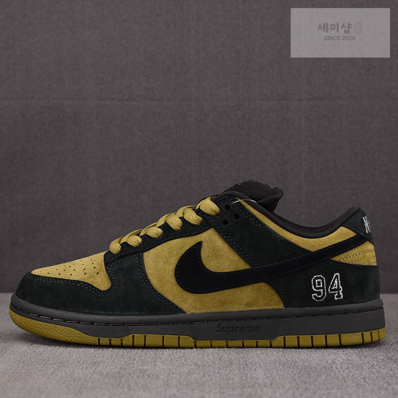 Nike 슈프림 x 나이키 SB 덩크 로우 캠퍼 그린 HQ8487-300 신발 1번 이미지