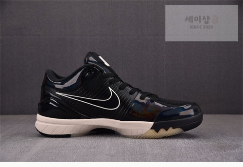 Nike 언더핏 x 나이키 줌 코비 4 프로토 블랙 맘바 신발 3번 이미지