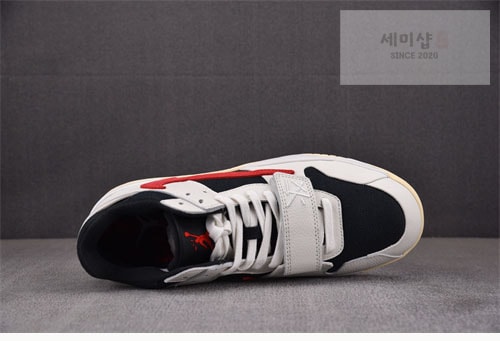 Nike 트래비스 스캇 x 조던 점프맨 잭 TR “유니버시티 레드” FZ8117-101 신발 2번 이미지