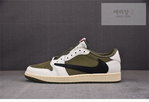 Nike 트레비스 스캇 x 에어조던1 로우 OG 미디엄 올리브 신발 2번 이미지