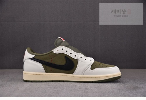 Nike 트레비스 스캇 x 에어조던1 로우 OG 미디엄 올리브 신발 3번 이미지