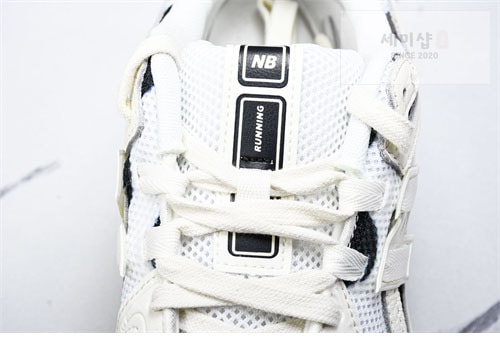 New Balance 뉴발란스 1906R 폴카 도트 스니커즈 M1906RPC 신발 5번 이미지