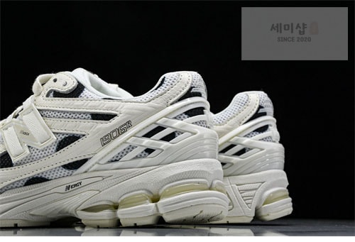 New Balance 뉴발란스 1906R 폴카 도트 스니커즈 M1906RPC 신발 7번 이미지