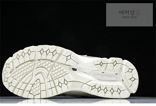New Balance 뉴발란스 1906R 폴카 도트 스니커즈 M1906RPC 신발 28번 이미지