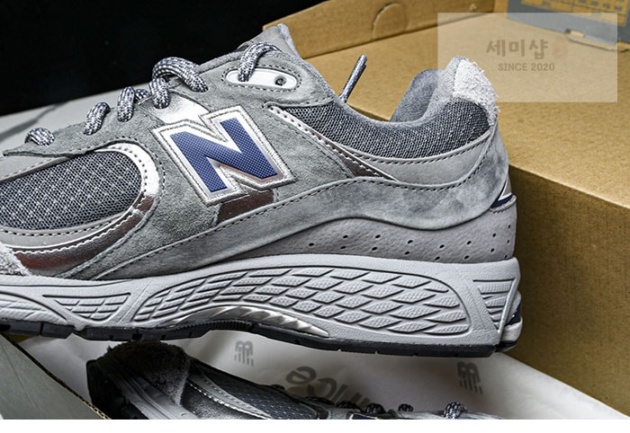 New Balance 뉴발란스 2002R 그레이 인디고 M2002RHG 신발 3번 이미지