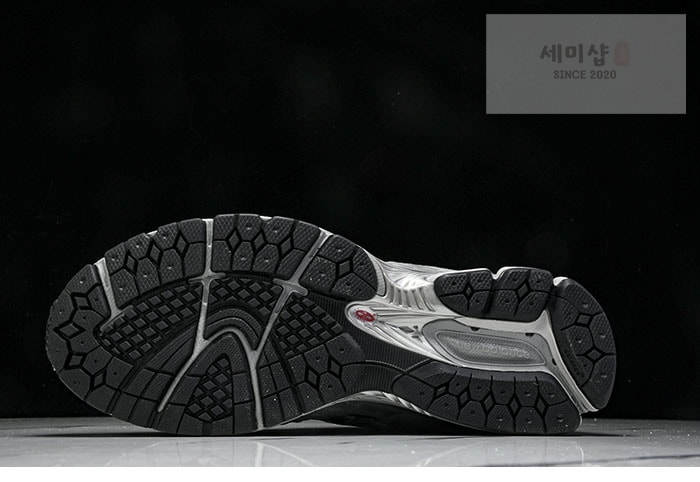 New Balance 뉴발란스 2002R 그레이 인디고 M2002RHG 신발 29번 이미지