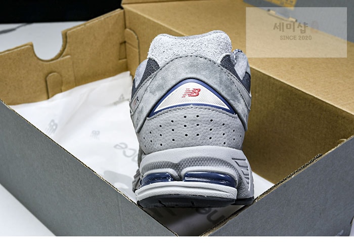 New Balance 뉴발란스 2002R 그레이 인디고 M2002RHG 신발 26번 이미지