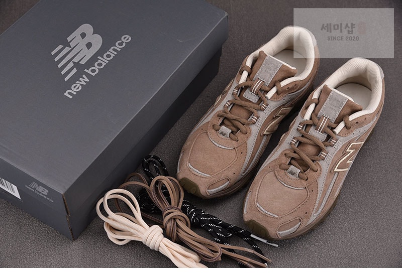 New Balance 뉴발란스 204L 머쉬룸 애리드스톤 U204LMMA 신발 4번 이미지