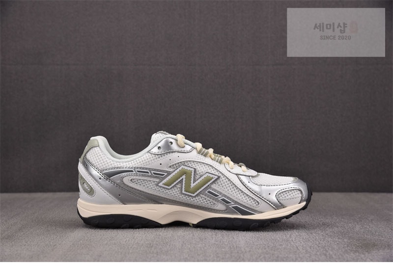 New Balance 뉴발란스 204L 실버 메탈릭 세이지 그린 U204LSWB 신발 11번 이미지