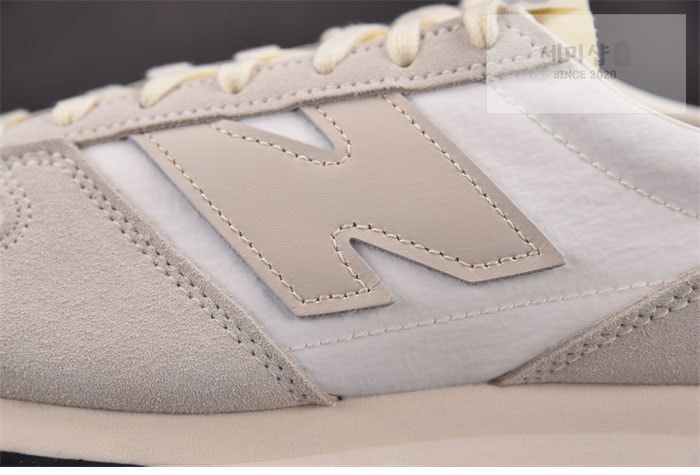 New Balance 뉴발란스 471 그레이 화이트 U471AJ 신발 12번 이미지