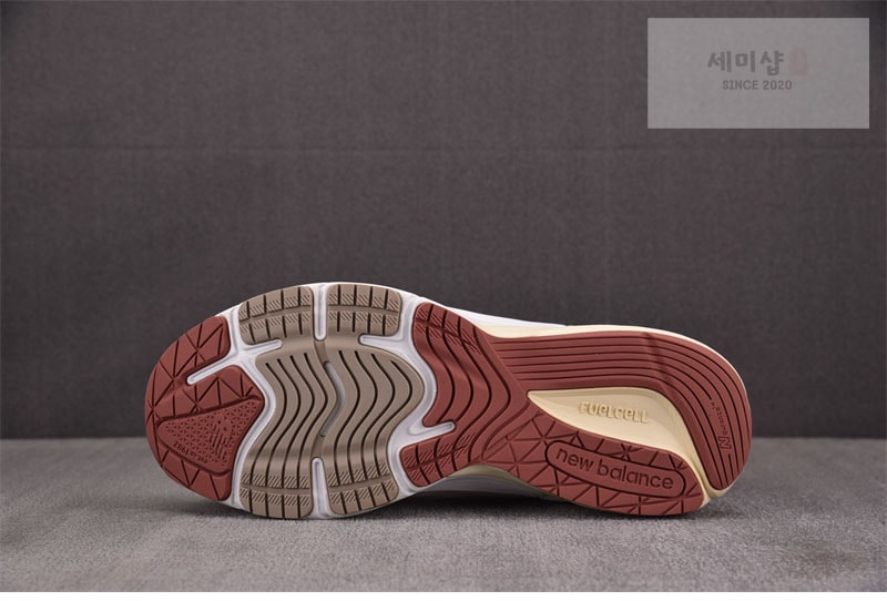 New Balance 뉴발란스 x 로로피아나 990v6 스니커즈 신발 14번 이미지