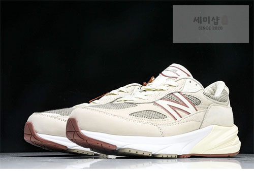 New Balance 뉴발란스 x 로로피아나 990v6 스니커즈 레플리카 3번 이미지 - 신발 | 세미샵 레플리카 사이트