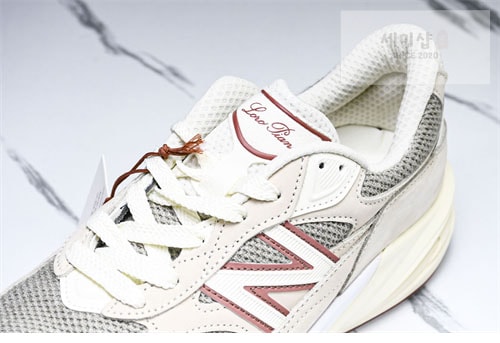 New Balance 뉴발란스 x 로로피아나 990v6 스니커즈 레플리카 9번 이미지 - 신발 | 세미샵 레플리카 사이트