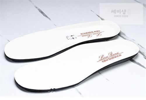 New Balance 뉴발란스 x 로로피아나 990v6 스니커즈 레플리카 15번 이미지 - 신발 | 세미샵 레플리카 사이트