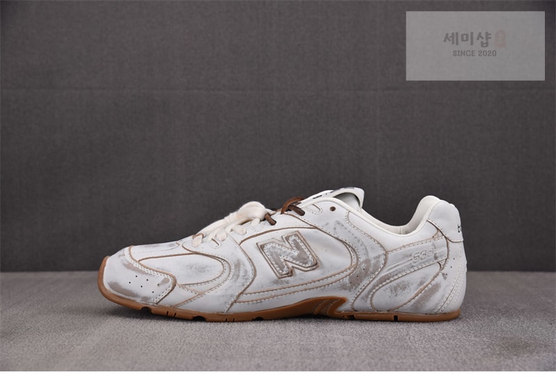 New Balance 뉴발란스 x 미우미우 530 SL 빈티지 화이트 레플리카 13번 이미지 - 신발 | 세미샵 레플리카 사이트