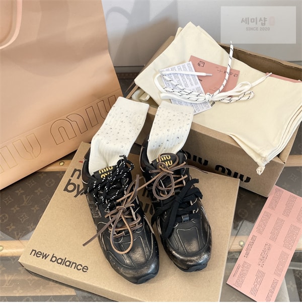 New Balance 뉴발란스 x 미우미우 530 SL 스니커즈 신발 6번 이미지