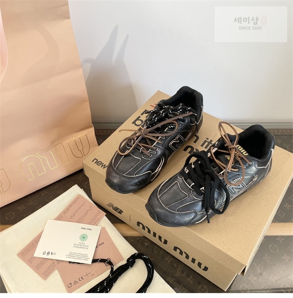 New Balance 뉴발란스 x 미우미우 530 SL 스니커즈 신발 7번 이미지