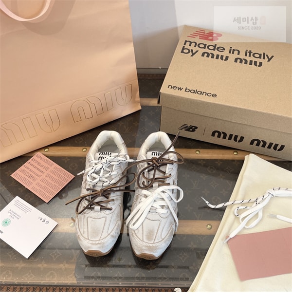 New Balance 뉴발란스 x 미우미우 530 SL 스니커즈 신발 12번 이미지