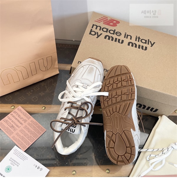 New Balance 뉴발란스 x 미우미우 530 SL 스니커즈 신발 16번 이미지