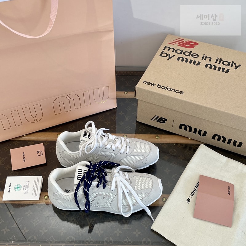 New Balance 뉴발란스 x 미우미우 530 SL 스니커즈 신발 1번 이미지