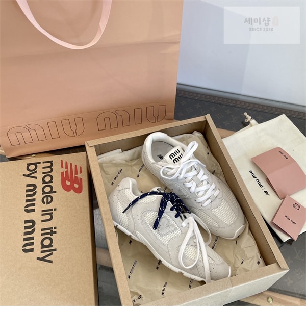 New Balance 뉴발란스 x 미우미우 530 SL 스니커즈 신발 2번 이미지