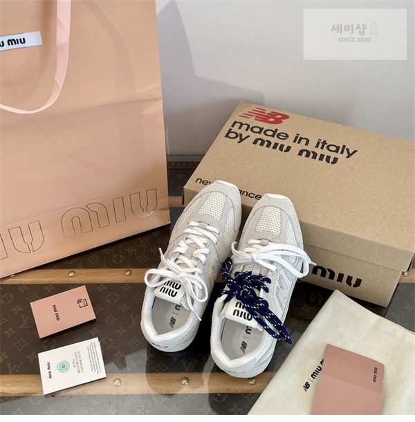 New Balance 뉴발란스 x 미우미우 530 SL 스니커즈 신발 6번 이미지