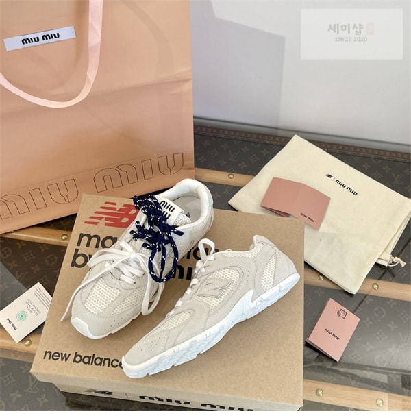 New Balance 뉴발란스 x 미우미우 530 SL 스니커즈 신발 10번 이미지
