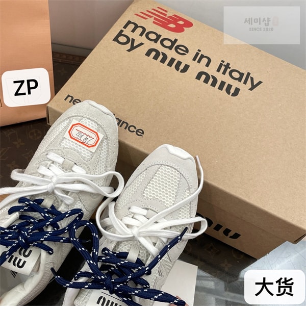 New Balance 뉴발란스 x 미우미우 530 SL 스니커즈 신발 12번 이미지