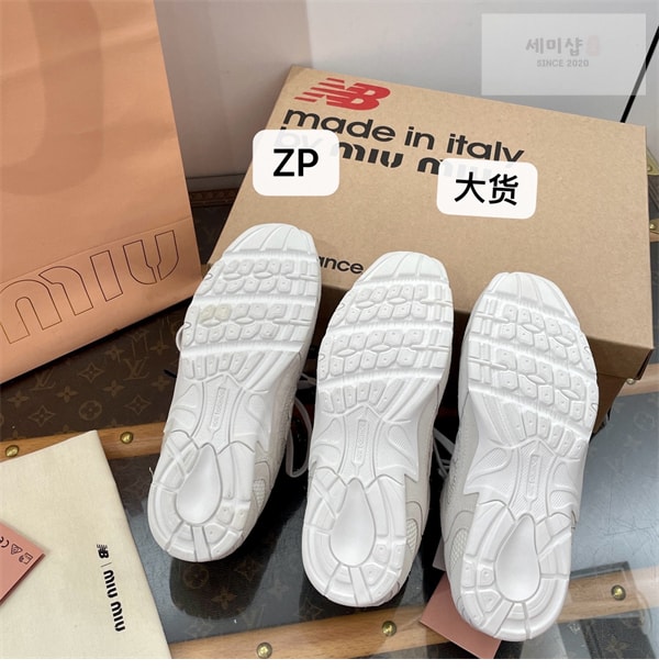 New Balance 뉴발란스 x 미우미우 530 SL 스니커즈 신발 19번 이미지