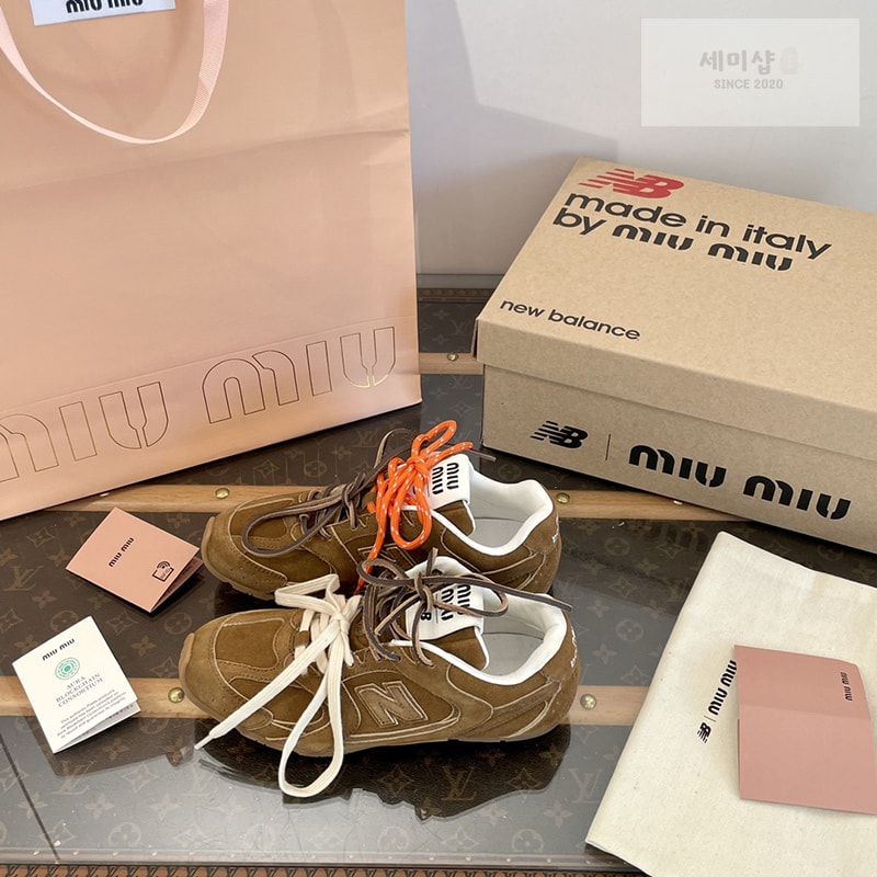 New Balance 뉴발란스 x 미우미우 530 SL 스니커즈 신발 1번 이미지