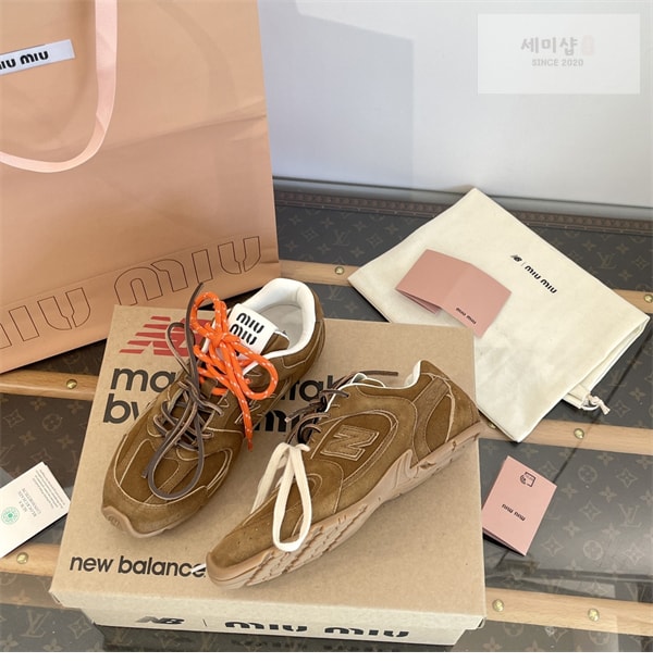 New Balance 뉴발란스 x 미우미우 530 SL 스니커즈 신발 14번 이미지