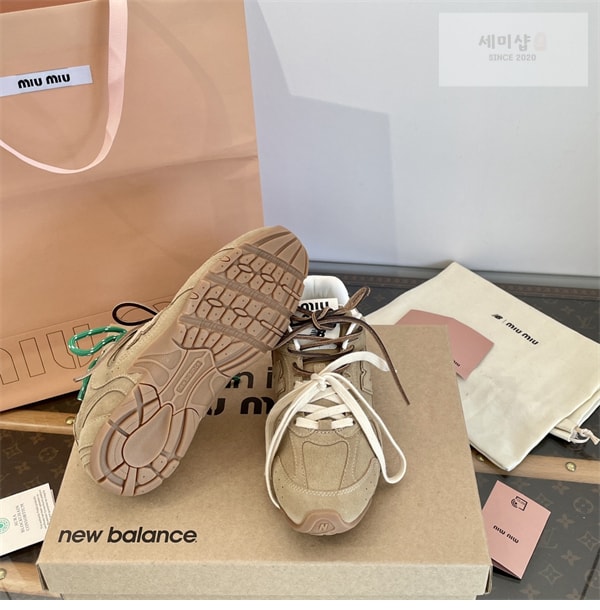 New Balance 뉴발란스 x 미우미우 530 SL 스니커즈 신발 7번 이미지
