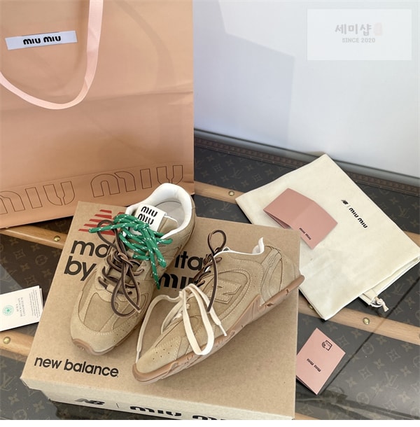 New Balance 뉴발란스 x 미우미우 530 SL 스니커즈 신발 9번 이미지