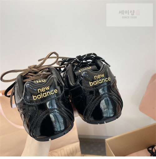 New Balance 뉴발란스 x 미우미우 530 SL 스니커즈 신발 24번 이미지
