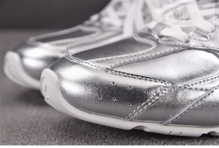 New Balance 미우미우 x 뉴발란스 530 SL 실버 신발 15번 이미지