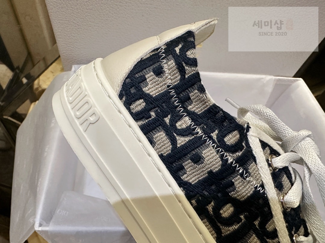 D I O R 디올 오블리크 자가드 워크인 디올 스니커즈 “35SIZE – 40SIZE” 신발 15번 이미지